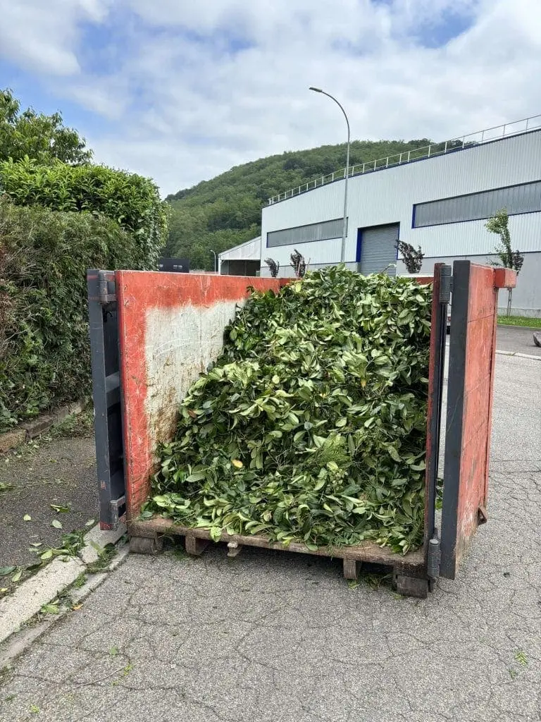 service de location benne Nice fiable, transparent et sans surprise, avec accompagnement du premier appel jusqu’à l’enlèvement de la benne