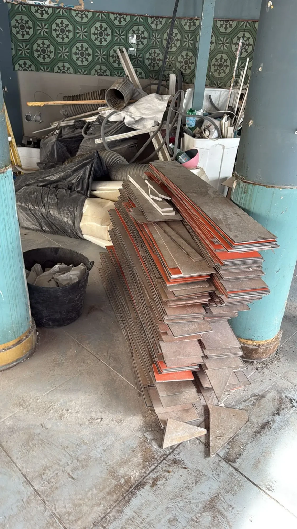 nettoyage fin de chantier avec enlèvement des gravats légers, poussières fines et saletés pour garantir un espace propre et sain